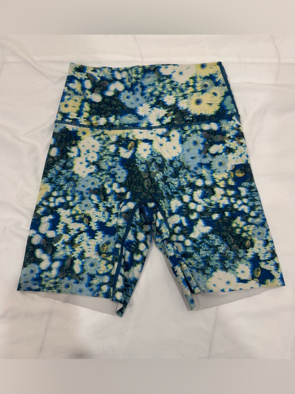 Aerie OFFLINE High Waisted 7" Bike Shorts Psychedelic Blue Yellow Floral Print M